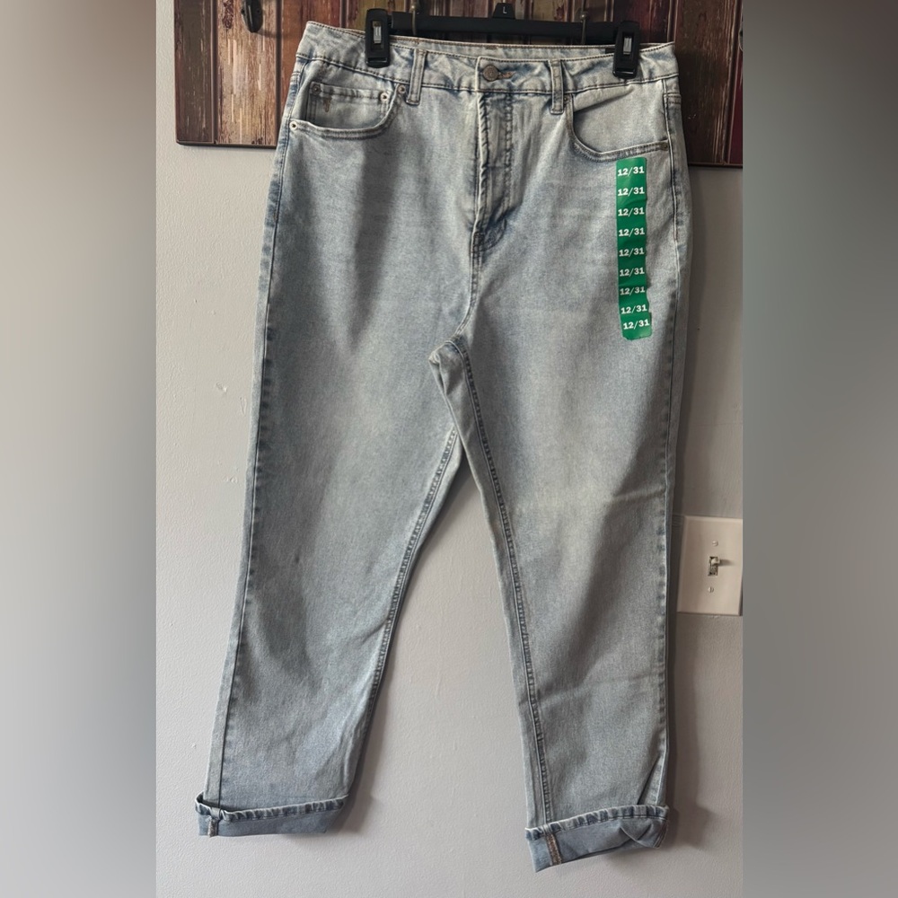 Frye Women's Cuffed Crop Jean nwt